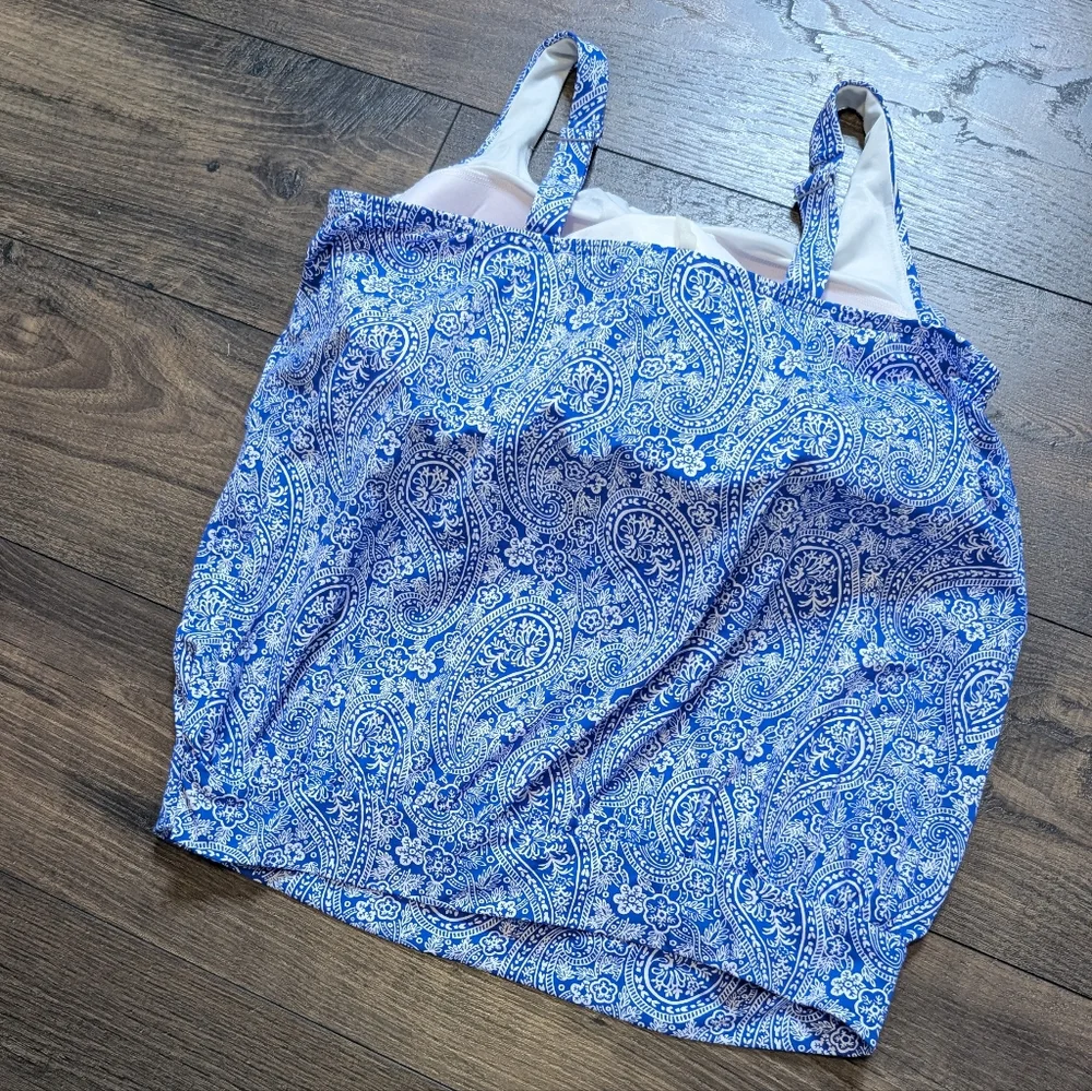 Lands' End Blue Paisley Swim Top‎ Size 14D